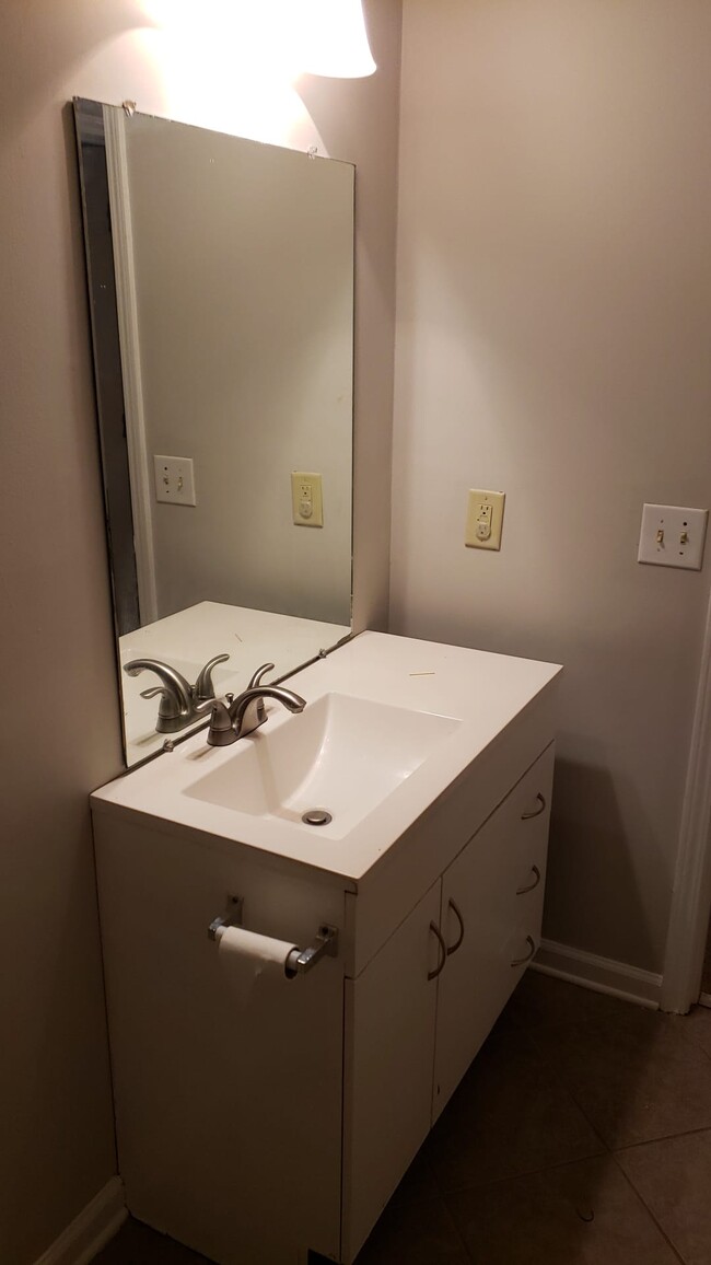 Building Photo - 2259 Salt Springs Pl