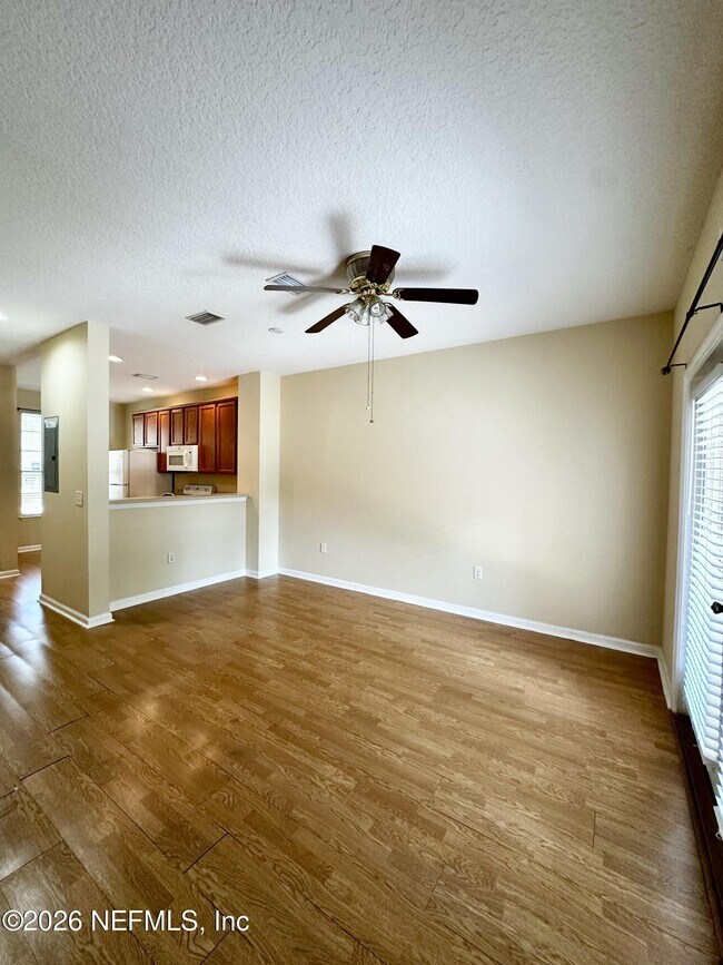 Building Photo - 1496 Fieldview Dr