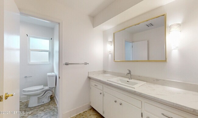 Building Photo - 3812 Buckskin Trail E