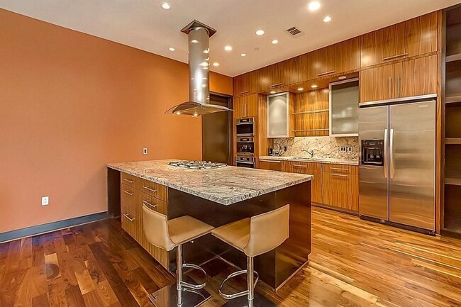 Building Photo - 1600 Post Oak Blvd