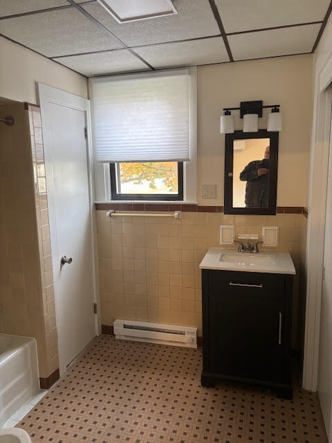 Building Photo - 301 Spring Valley Rd