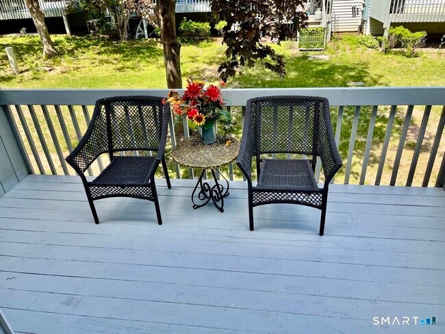 Building Photo - 448 Cypress Rd