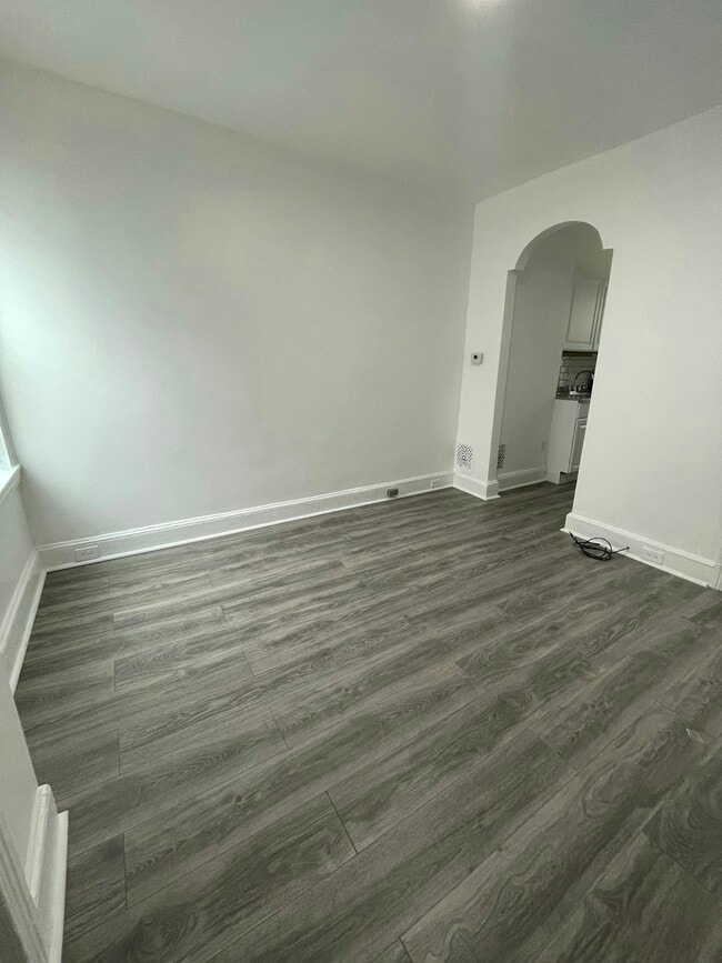 Building Photo - 612 W Norris St