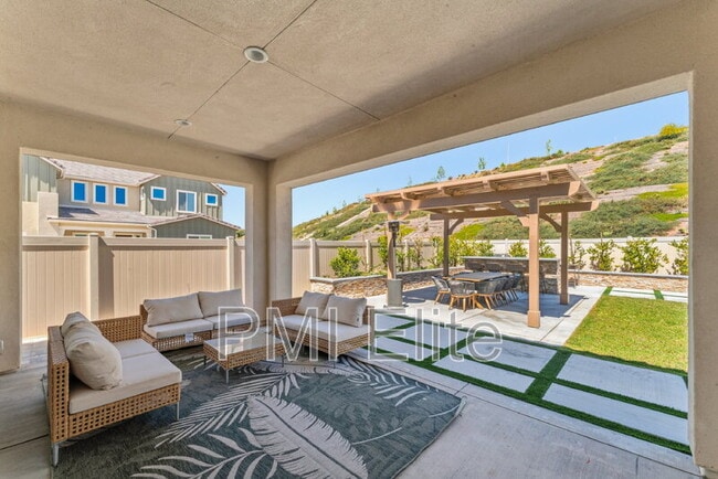 Building Photo - 28657 Windbreak Tr