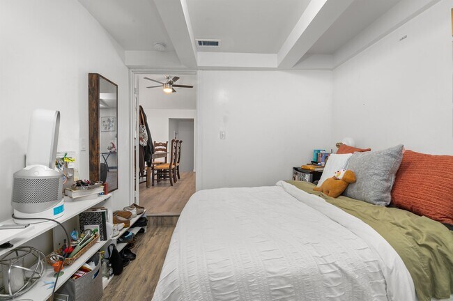 Building Photo - 5318 Redding Rd