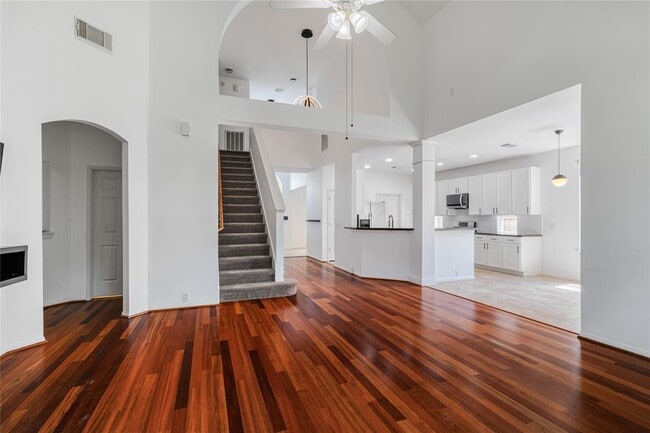 Building Photo - 9801 Sunnycoast Ln