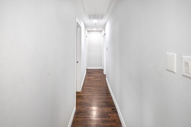 Building Photo - 3234 Berry St