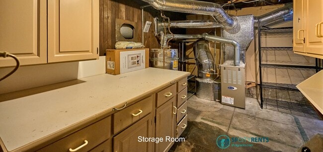 Building Photo - Sun-filled Presidio Heights Residence w/ Private Deck, Hot Tub & Garage Parking