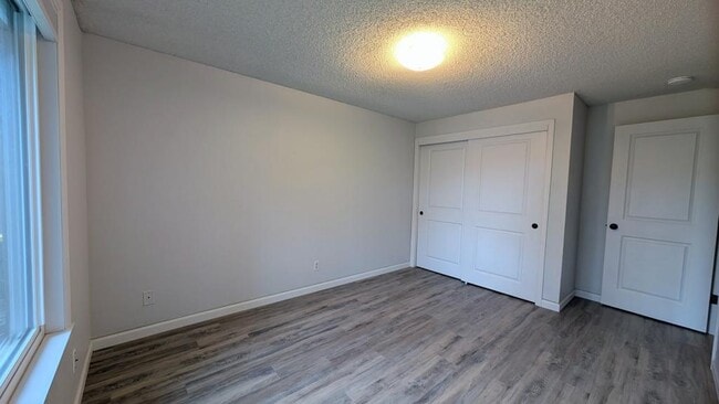 Building Photo - 12935 SW Conestoga Dr