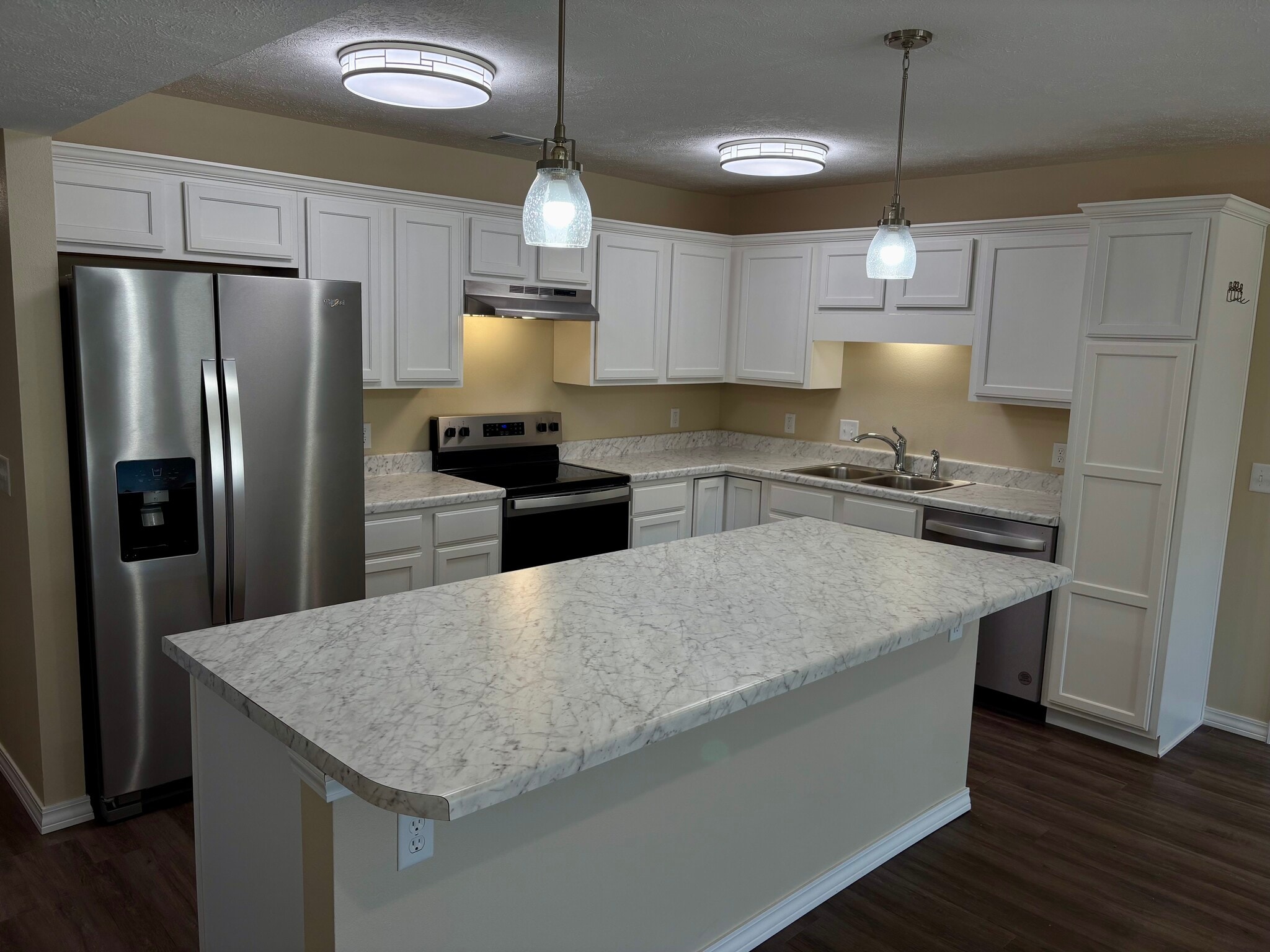 Building Photo - 1906 Ontario Ct