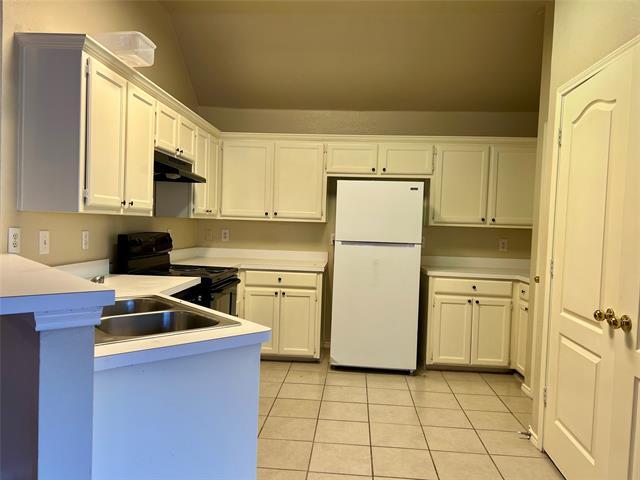 Building Photo - 5009 Bay View