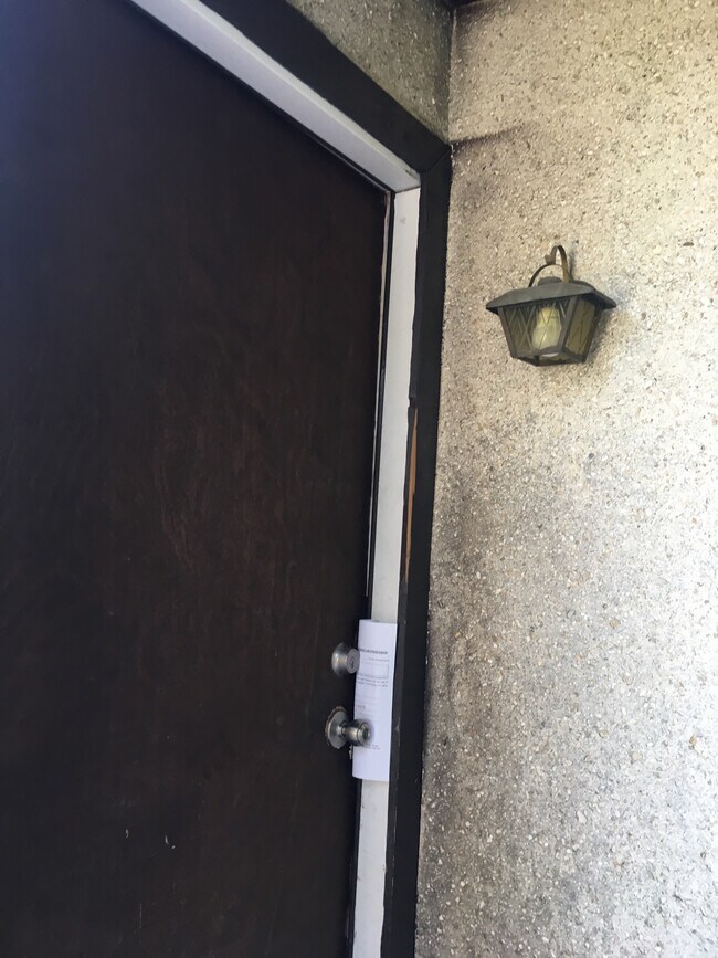 Building Photo - 1910 Wells Rd