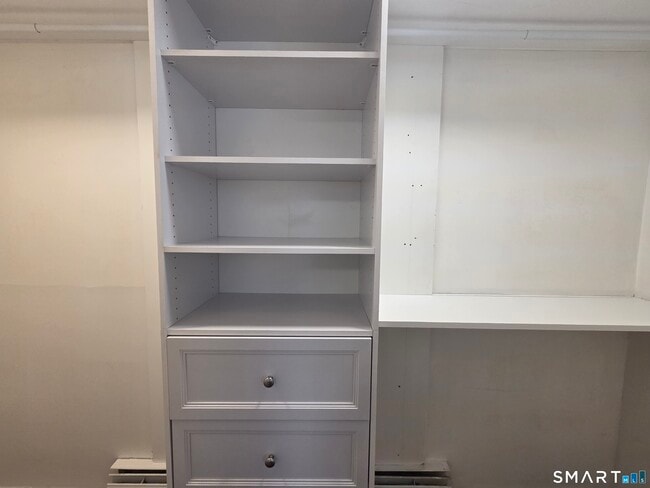 Building Photo - 55 Glendale Rd