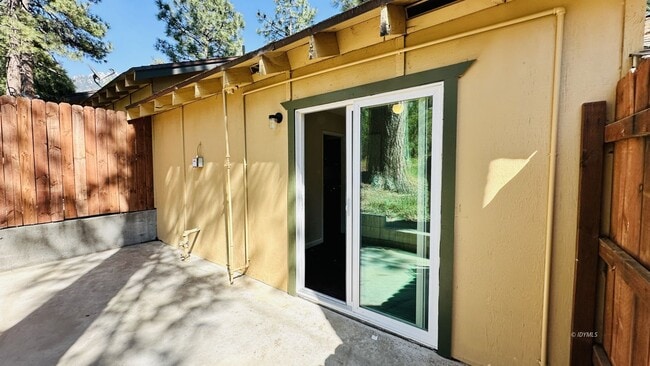 Building Photo - 1BR in Idyllwild