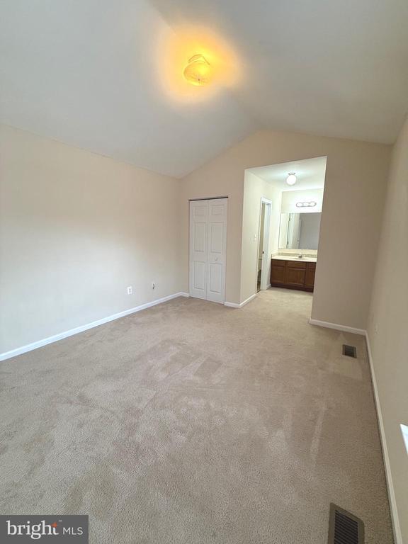 Building Photo - 103 Wind Ridge Dr