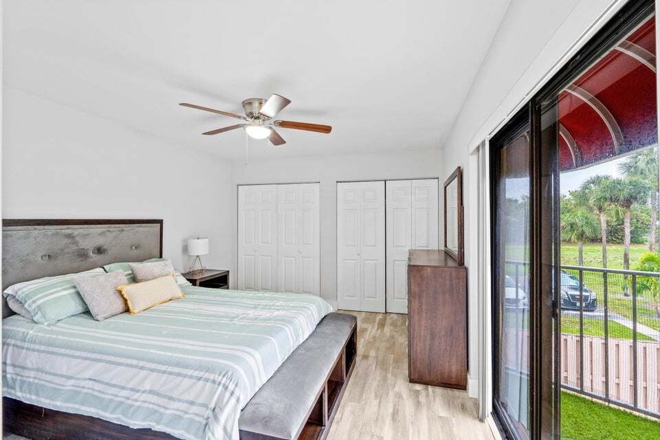 Building Photo - 3715 Village Dr