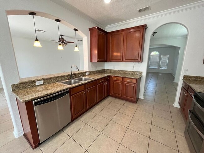 Building Photo - 13110 Moss Park Ridge Dr