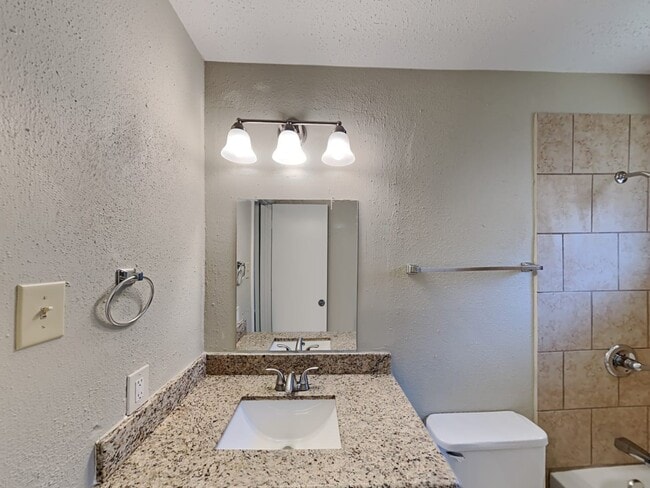 Building Photo - 6610 Bellfield Manor Ln