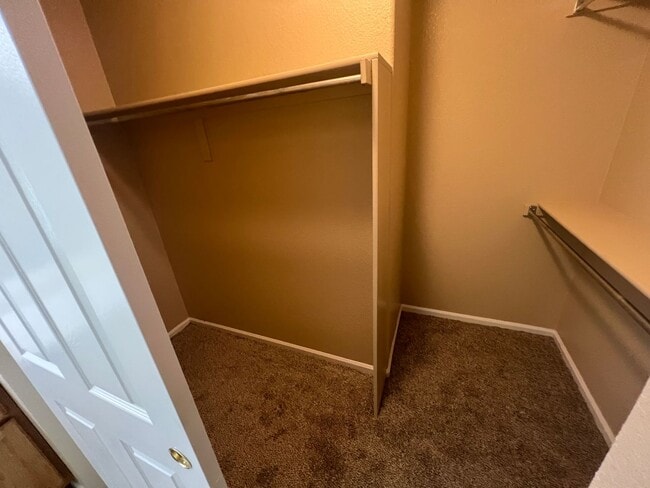 Building Photo - Stunning Home for Rent in Littleton - Lice...