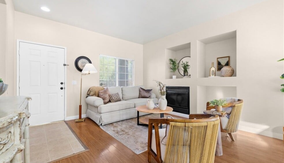 Building Photo - 7050 Dinwiddie St