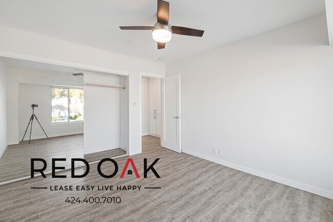 Building Photo - 1751 Cabrillo Ave