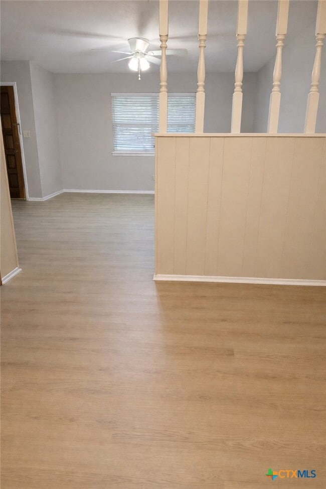 Building Photo - 482 Kerlick Ln