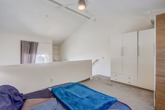 Building Photo - 2064 Kettner Blvd