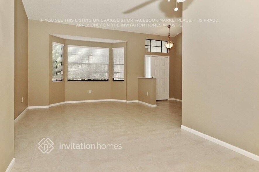 Building Photo - 7811 41st Ct E