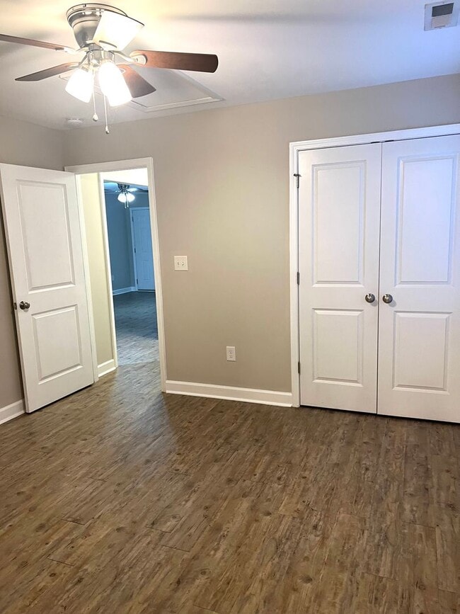 Building Photo - Duplex Apartment For Rent in Denver NC