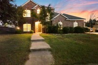 Building Photo - 216 Crepe Myrtle Ln