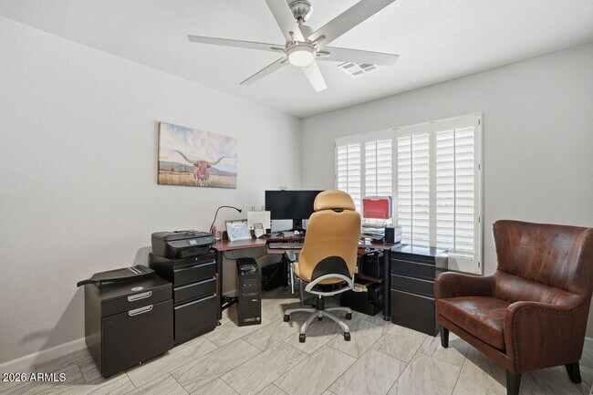 Building Photo - 24950 S Lakewood Dr