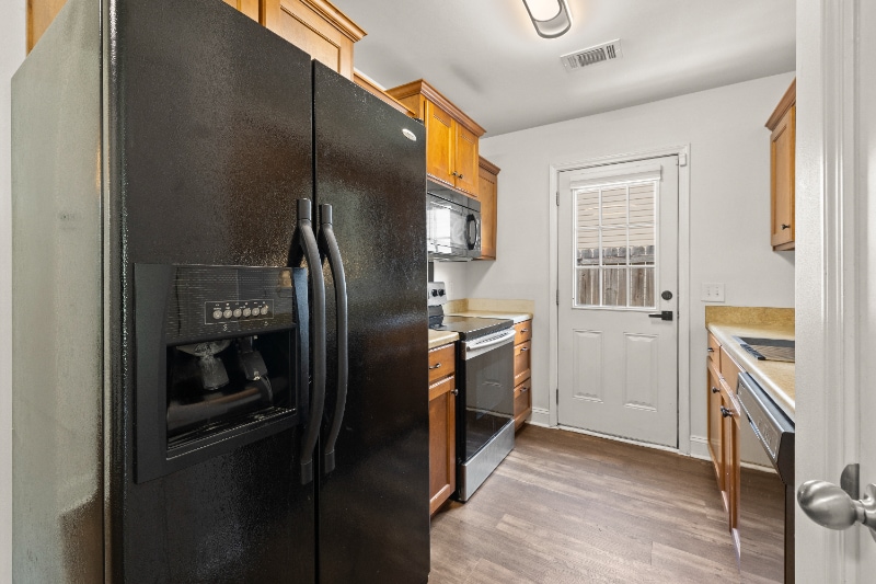 Building Photo - 16 Ristona Dr