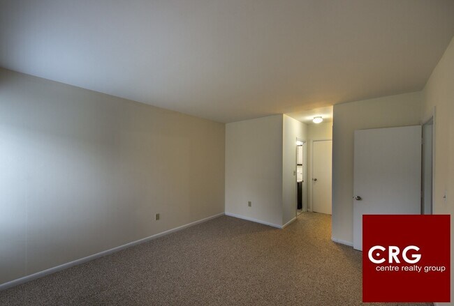Building Photo - 18 Westgate Dr