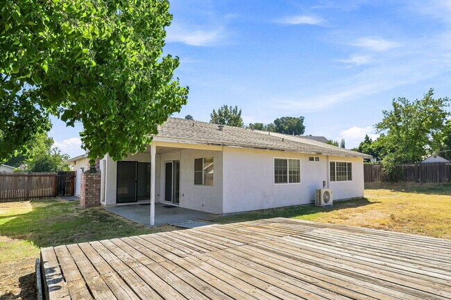 Building Photo - 7205 Dedrick Ct