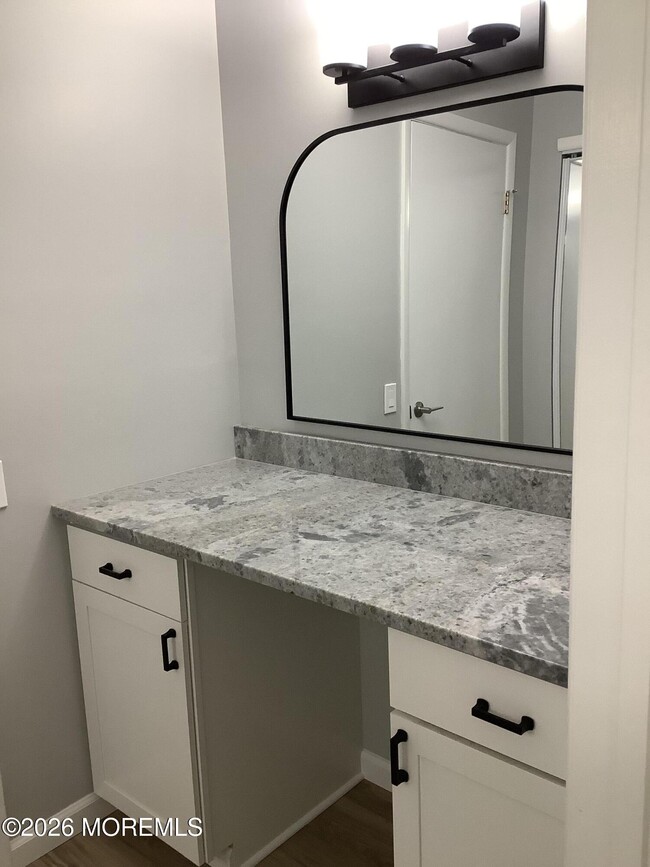 Building Photo - 7B Ivy St