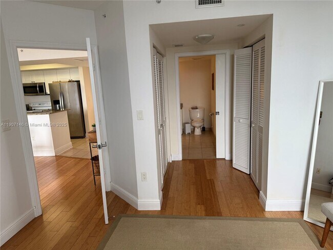 Building Photo - 19501 W Country Club Dr