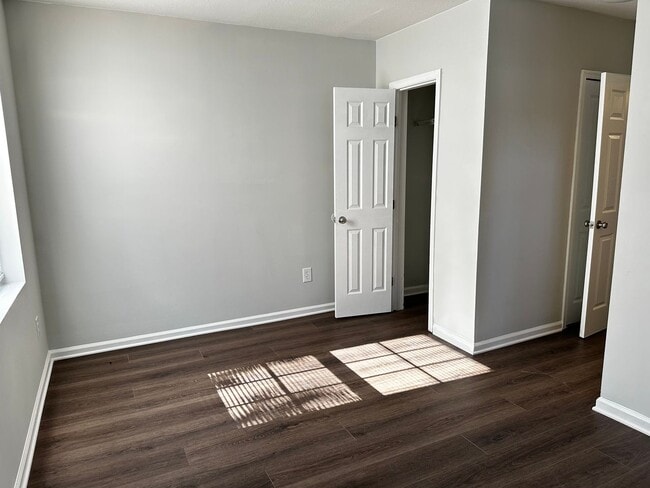 Building Photo - 4632 Hillside Rd SE