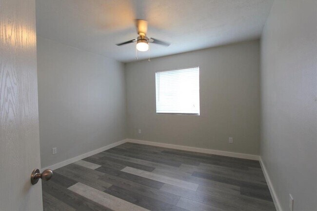 Building Photo - 4611 Parkstone Bend Ct