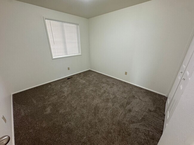Building Photo - 4371 Madrona Way SE