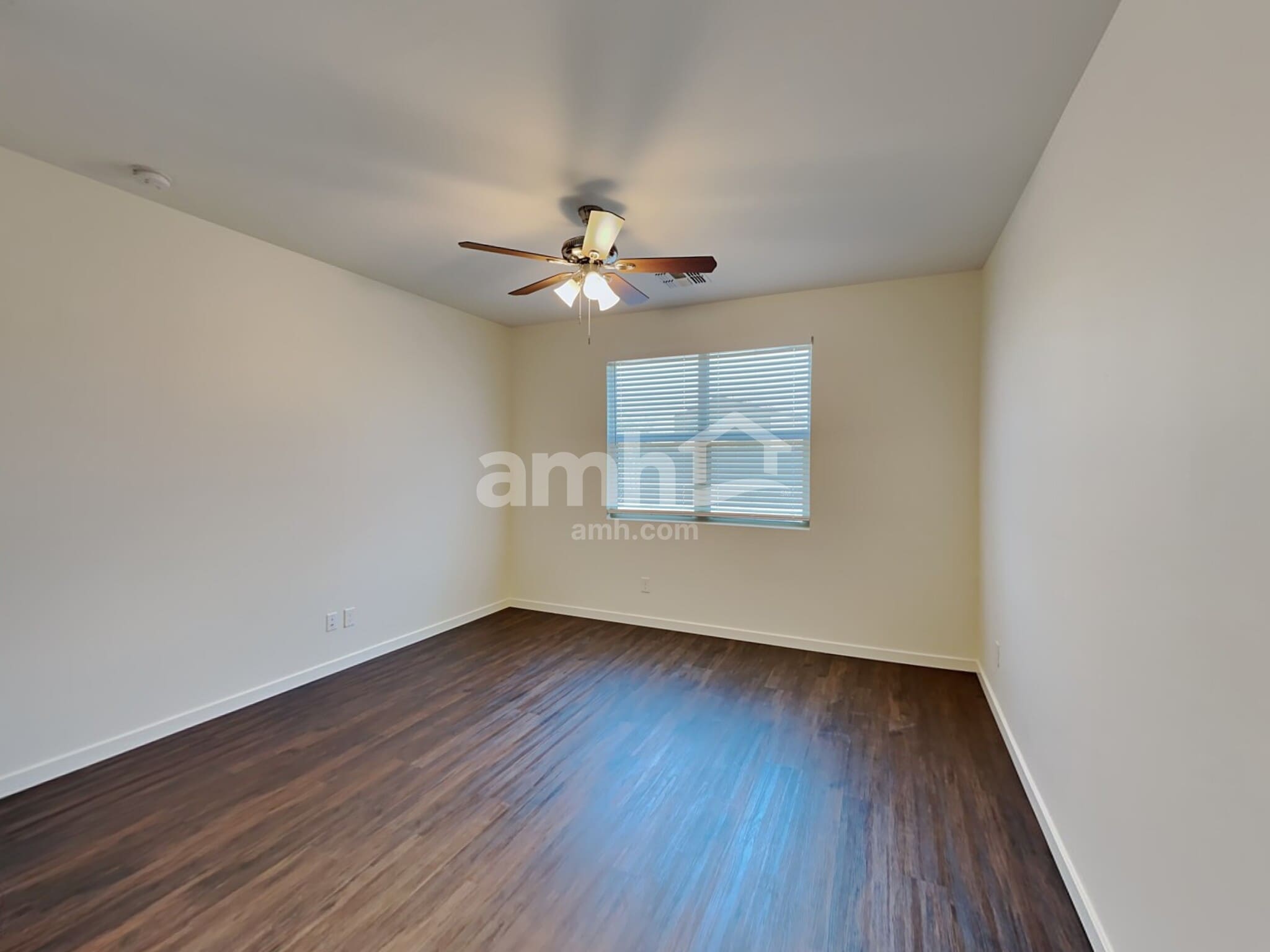Building Photo - 701 W Micanopy Trl.