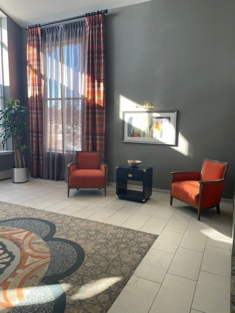 Building Photo - 2000 Randi Dr