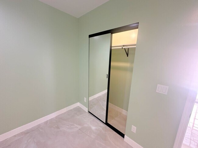 Building Photo - 22235-22241-22243 Wyandotte St.