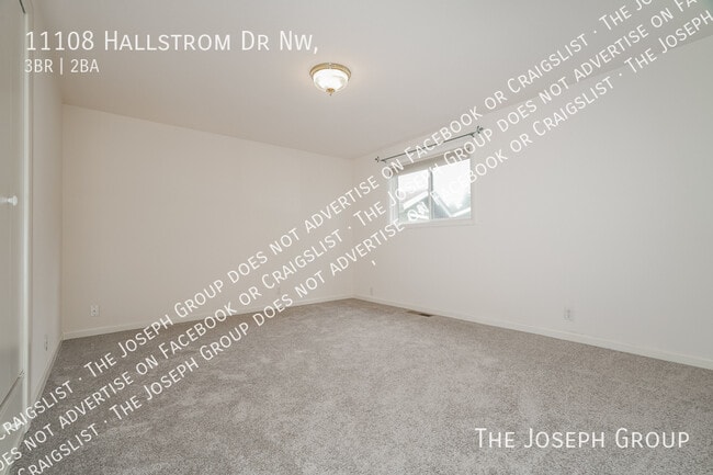 Building Photo - 11108 Hallstrom Dr