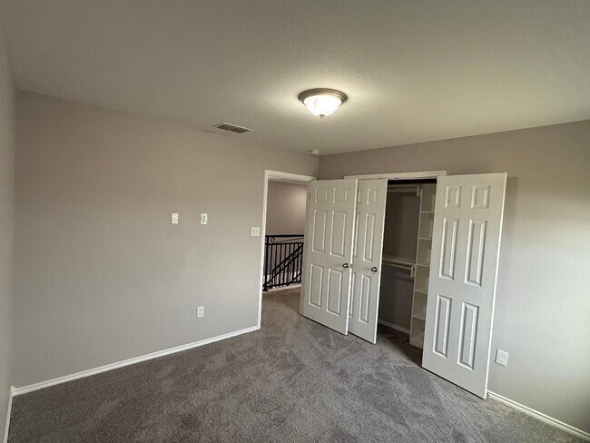 Building Photo - 5814 Doctorado Dr