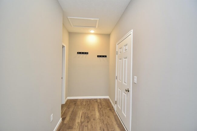 Building Photo - 1601 Ashbury Ct