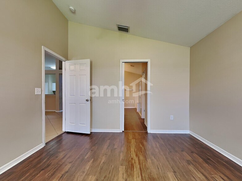 Building Photo - 1509 Kirtley Dr