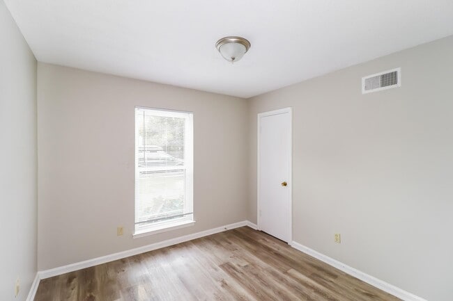 Building Photo - 4442 Old Quarry Rd