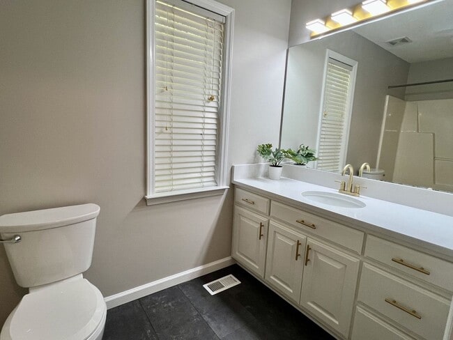 Building Photo - 301 Stargate Rd