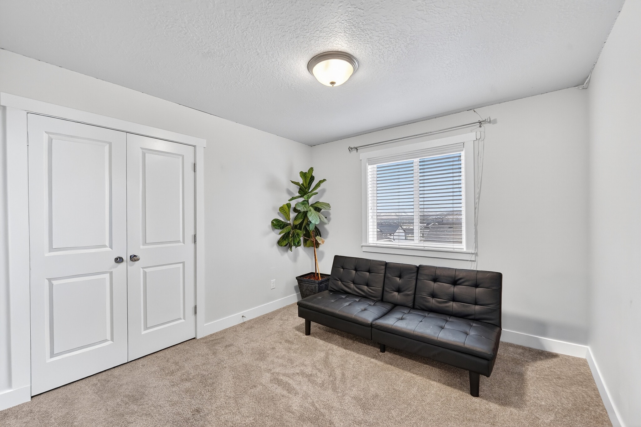 Building Photo - 3364 E Bluewater