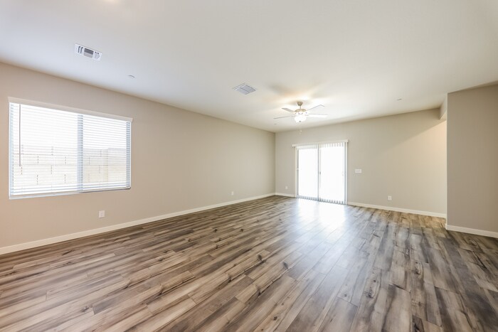 Building Photo - 11491 W Camden Dr